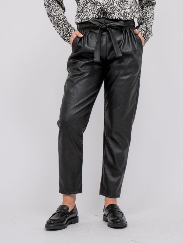 Pantalon effet cuir taille...