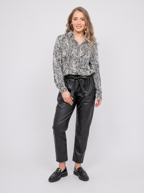 Pantalon effet cuir taille...