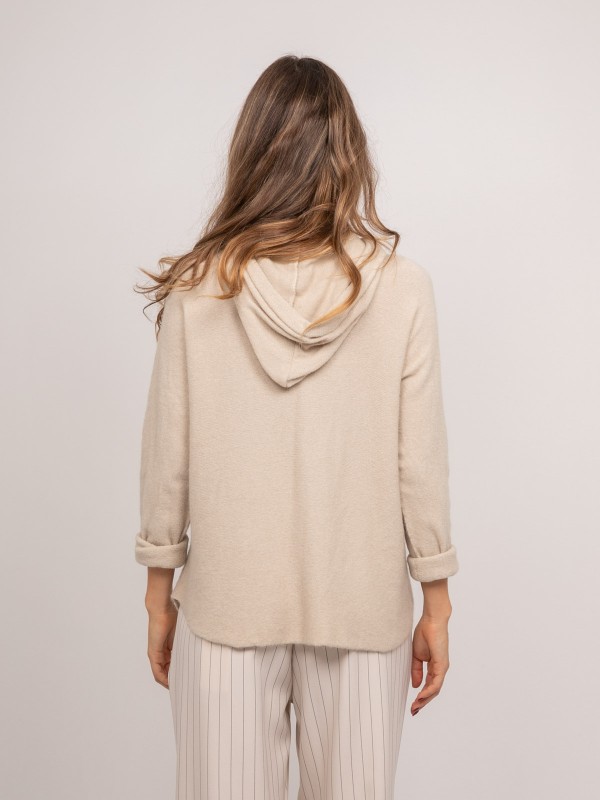 Pull capuche maille douce...