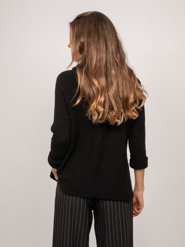 Pull col V maille fil...