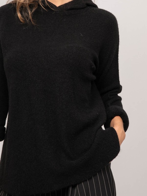 Pull col V maille fil...