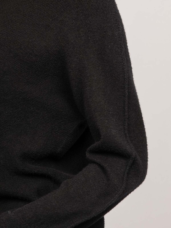 Pull fluide maille douce...