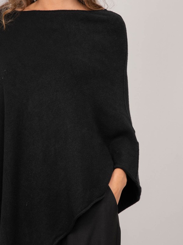 Pull poncho asymétrique...