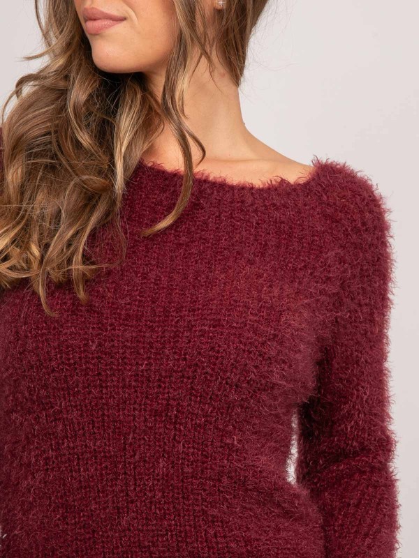 Pull court en maille poilue...