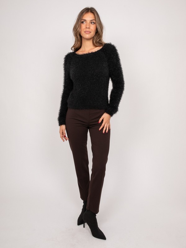 Pull court en maille poilue...