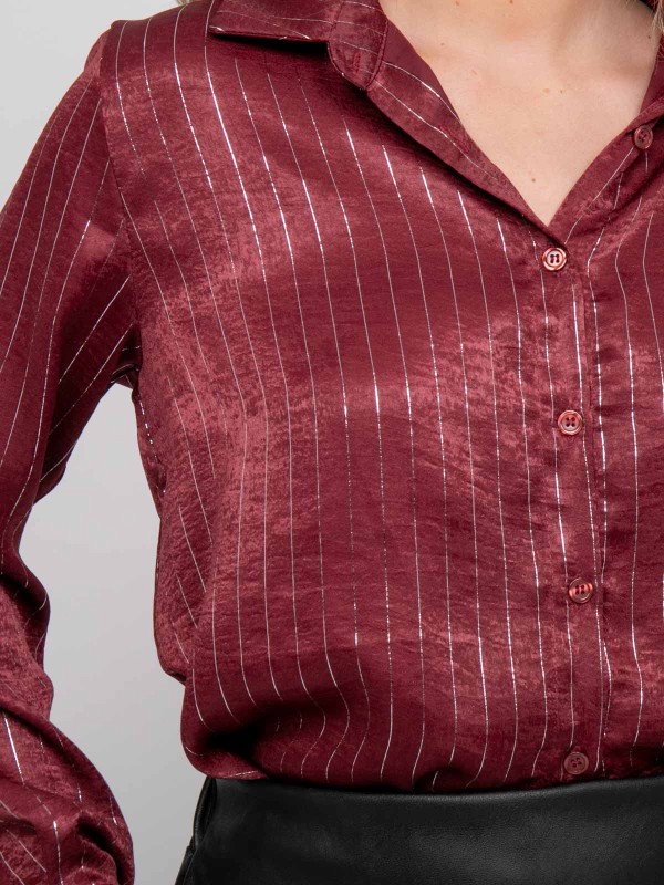 Chemise satinée rayures...