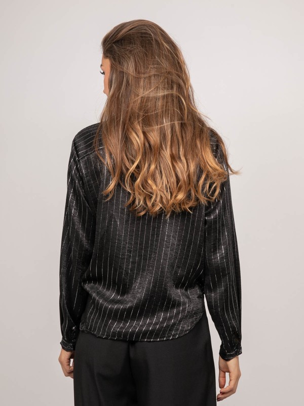 Chemise satinée rayures...