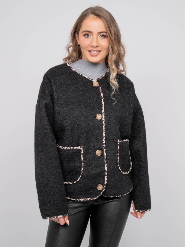 Veste courte en lainage...