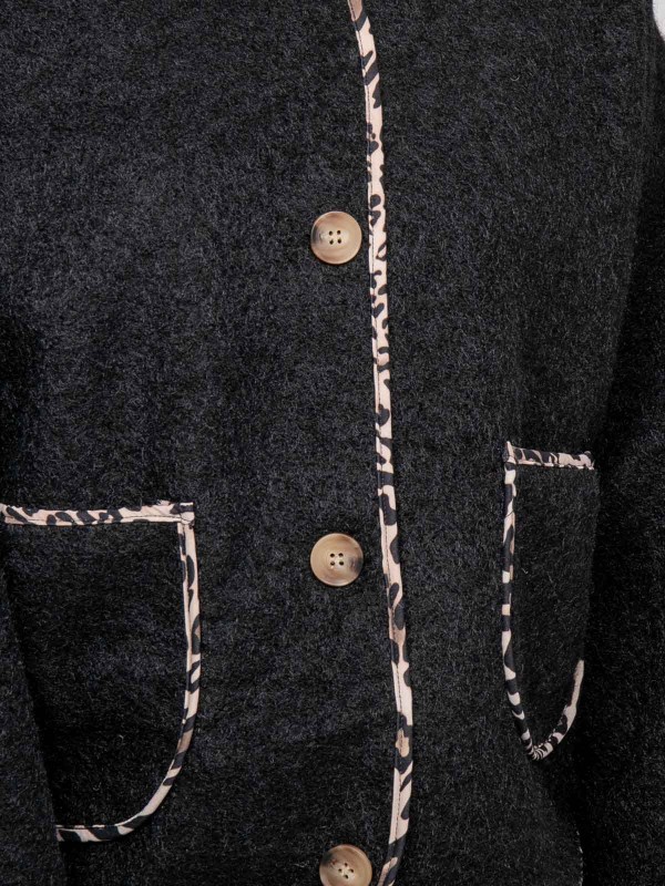 Veste courte en lainage...