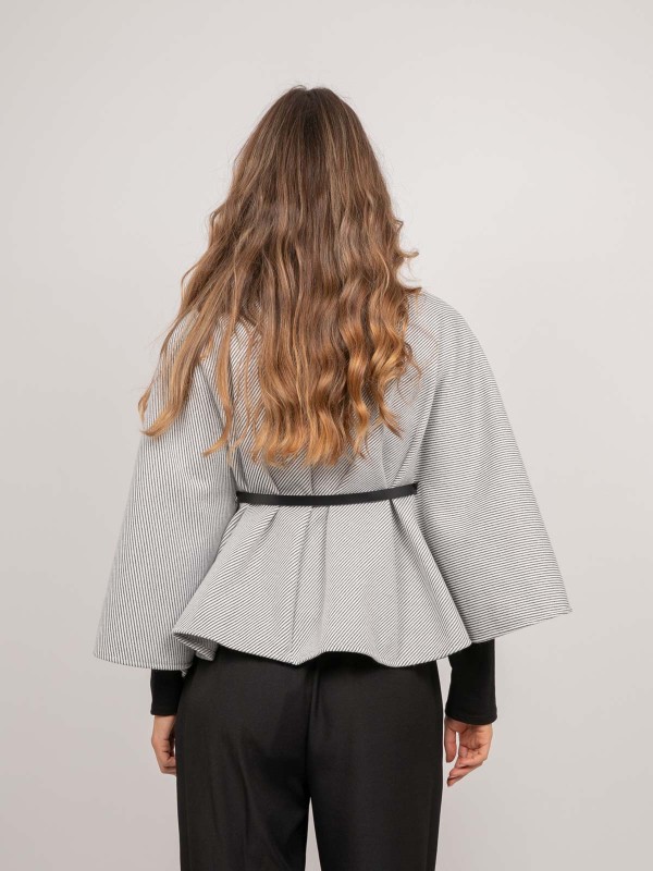Cape avec ceinture col...