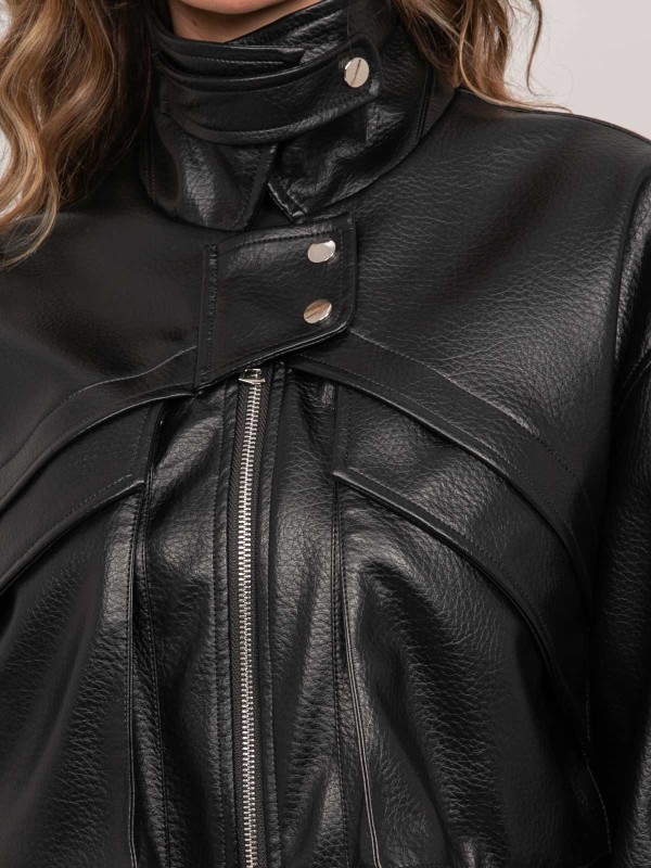 Blouson court simili cuir...