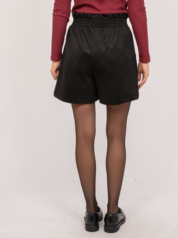 Short taille haute suédine...