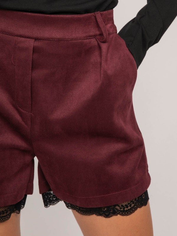 Short effet daim bordure...
