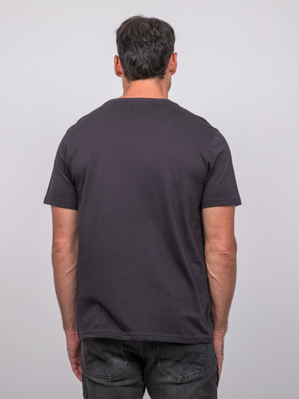 T-shirt manches courtes...