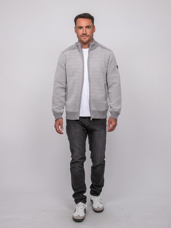 Gilet zippé motif chevrons...
