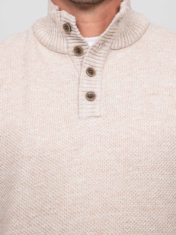 Pull col montant boutonné...