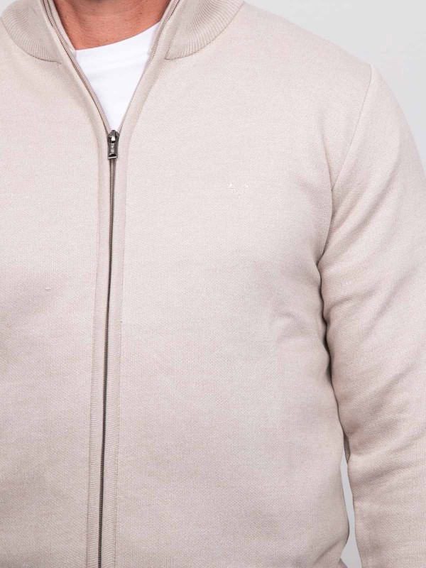 Gilet zippé col montant...