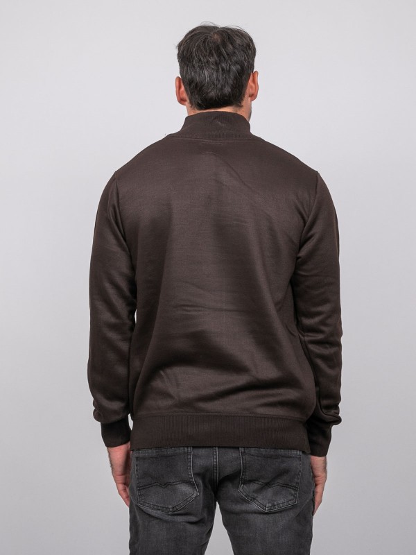 Pull col montant zippé...
