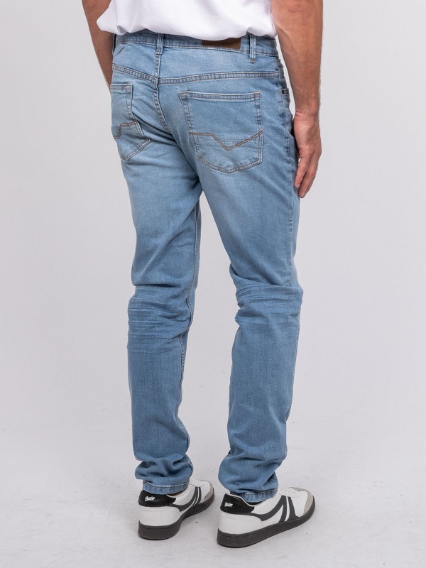 Jean stretch coupe ajustée...