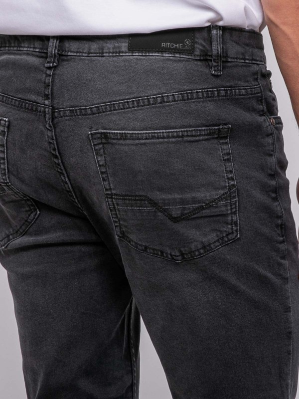 Jean stretch coupe ajustée...